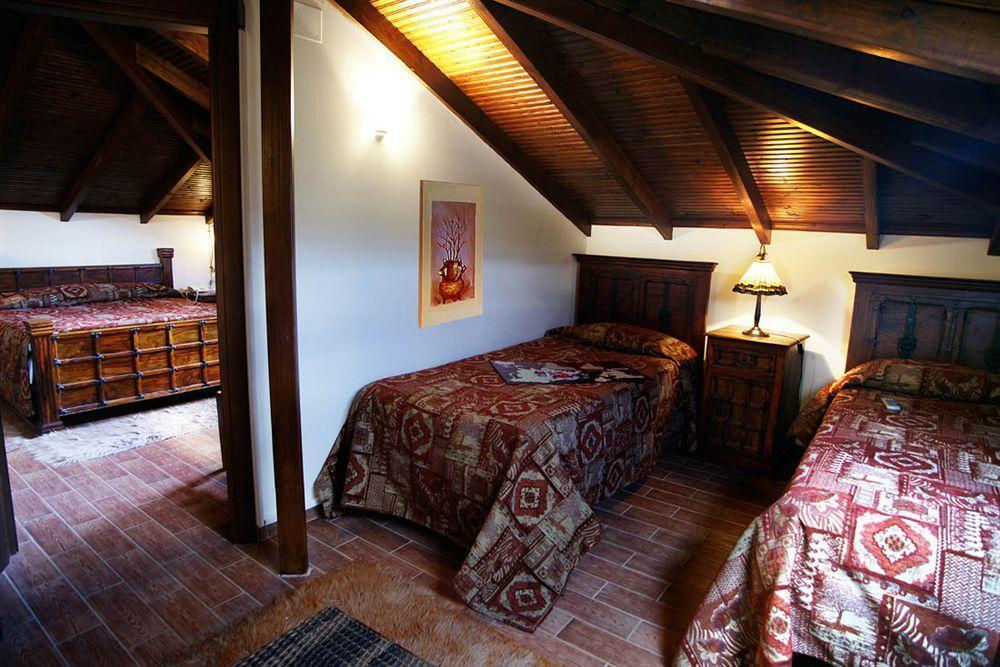 Hotel Nostos カストリア エクステリア 写真